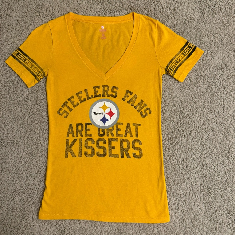 PINK Steelers Tee🖤💛